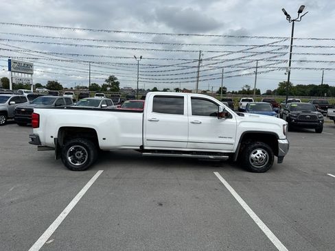 Used 2018 GMC Sierra 3500 SLT w/ Duramax Plus Package AWD/4WD image 6