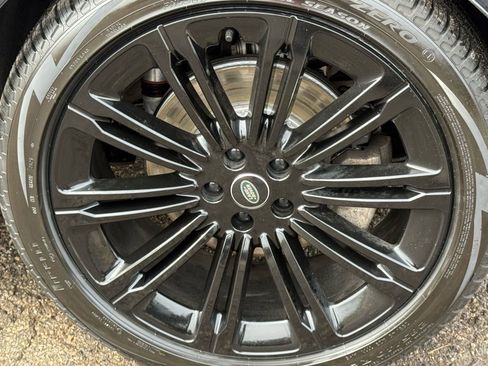 Used 2023 Land Rover Range Rover Long Wheelbase SE image 53