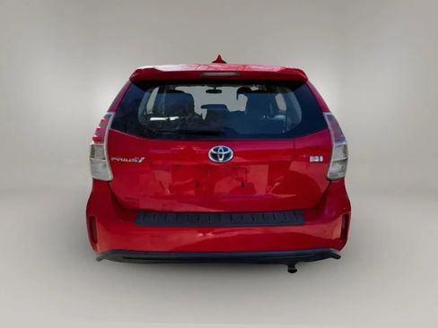 Used 2015 Toyota Prius V Five FWD image 5