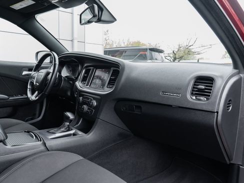 Used 2022 Dodge Charger R/T w/ Blacktop Package RWD image 27