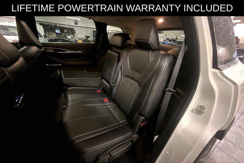 Certified 2023 INFINITI QX60 Luxe w/ Performance Audio Package FWD image 27
