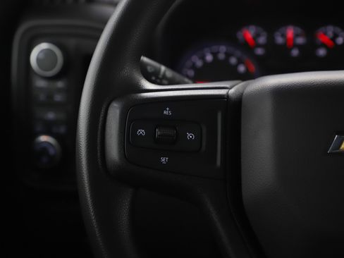 Used 2019 Chevrolet Silverado 1500 Custom w/ Custom Convenience Package image 25