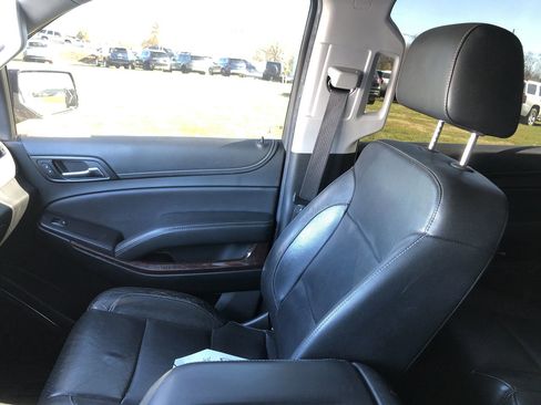 Used 2019 GMC Yukon XL SLT image 25