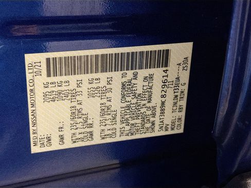 Used 2021 Nissan Rogue SV image 12