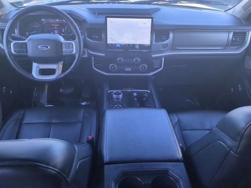 Used 2024 Ford Expedition XLT image 29