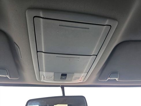 Used 2011 Ford F150 XLT w/ XLT Chrome Pkg image 21