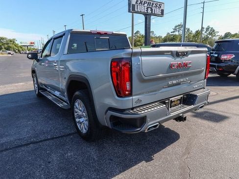 Used 2023 GMC Sierra 1500 Denali w/ Technology Package AWD/4WD image 7