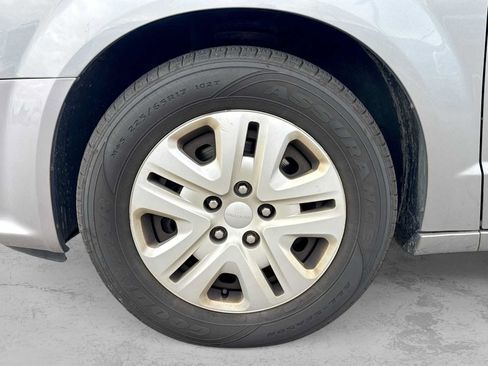 Used 2014 Dodge Grand Caravan SE w/ Quick Order Package 29E SE FWD image 12