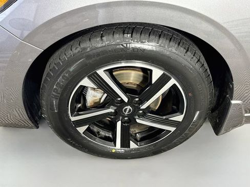 Used 2024 Nissan Sentra SV w/ All-Weather Package FWD image 4