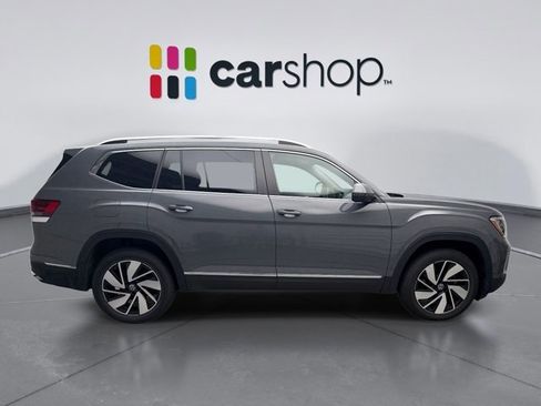 Used 2025 Volkswagen Atlas SEL AWD/4WD image 6