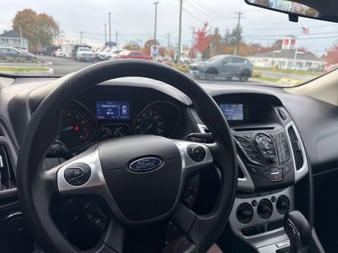 Used 2013 Ford Focus SE image 18
