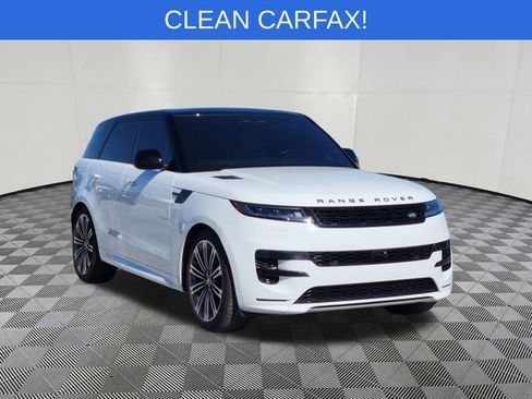 Used 2023 Land Rover Range Rover Sport SE Dynamic image 2