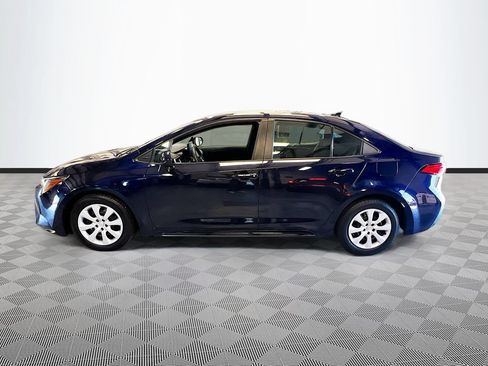 Used 2024 Toyota Corolla LE FWD image 4