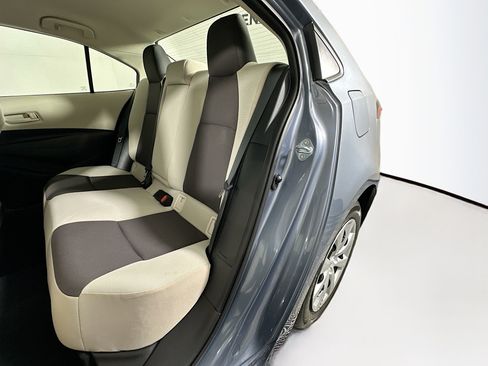 Certified 2025 Toyota Corolla LE image 25