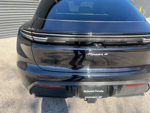 Certified 2024 Porsche Macan 4 Electric image 11