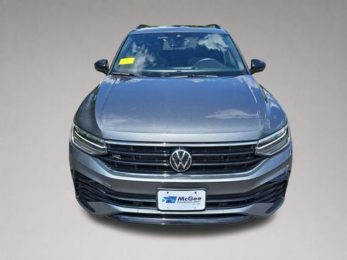 Used 2024 Volkswagen Tiguan SE R-Line AWD/4WD image 9