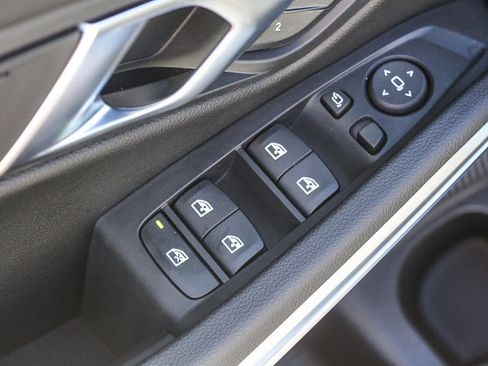 New 2026 BMW 330i Sedan w/ Parking Assistance Package image 28