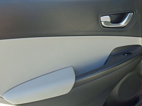 Certified 2023 Hyundai Kona Limited AWD/4WD image 13