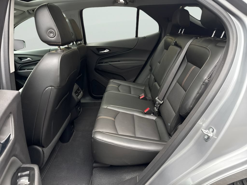 Used 2024 Chevrolet Equinox Premier AWD/4WD image 9
