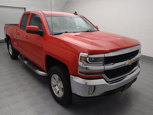 Used 2018 Chevrolet Silverado 1500 LT w/ All Star Edition image 13