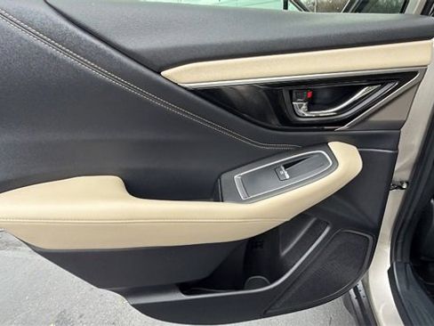 Used 2020 Subaru Outback Limited image 14