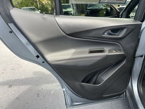 Used 2023 Chevrolet Equinox RS image 13