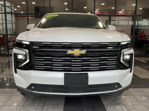 Used 2025 Chevrolet Tahoe High Country image 2