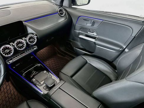 Used 2023 Mercedes-Benz GLA 35 AMG 4MATIC image 11