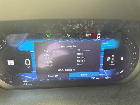 Certified 2024 Volvo XC60 B5 Ultimate AWD/4WD image 1