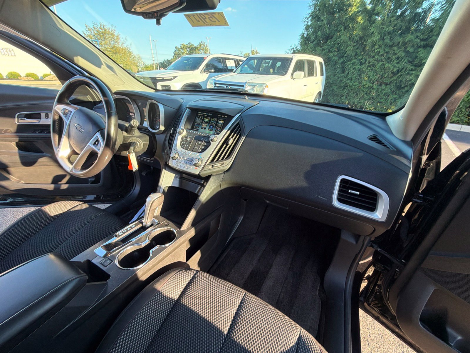 Used 2015 Chevrolet Equinox LT w/ Driver Convenience Package FWD image 28