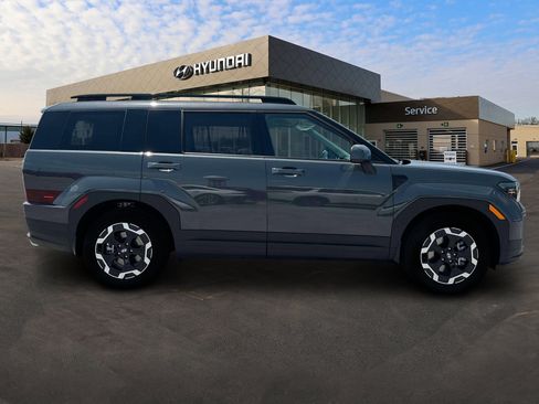 Used 2025 Hyundai Santa Fe SEL image 9