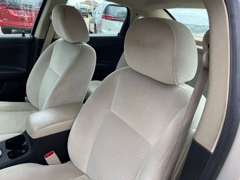 Used 2012 Chevrolet Impala LT image 22