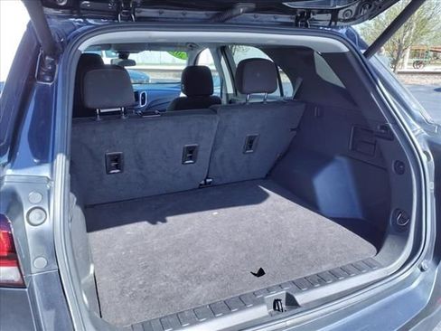 Used 2023 Chevrolet Equinox LT FWD image 20