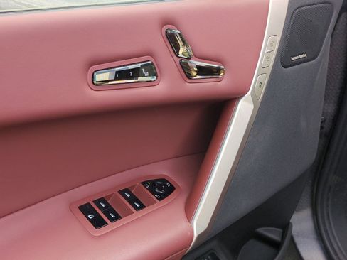 Used 2023 BMW iX xDrive50 w/ Premium Package image 15