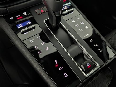 New 2026 Porsche Macan S AWD/4WD image 34