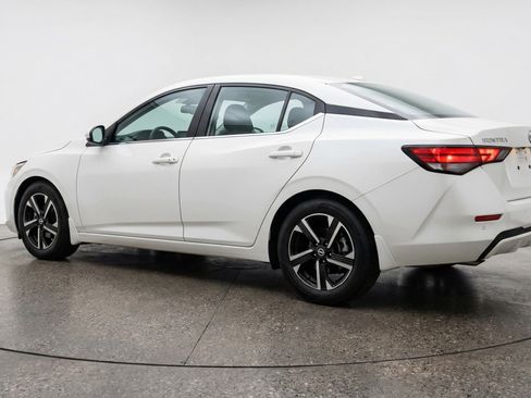 Used 2025 Nissan Sentra SV FWD image 6