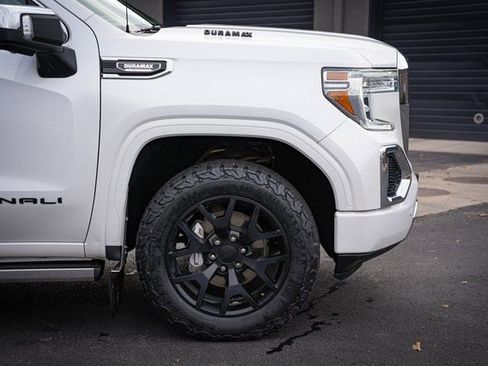 Used 2021 GMC Sierra 1500 Denali w/ Denali Ultimate Package AWD/4WD image 5