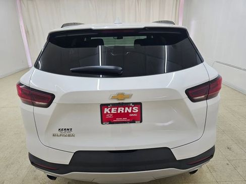 Used 2023 Chevrolet Blazer LT w/ Convenience Package FWD image 18