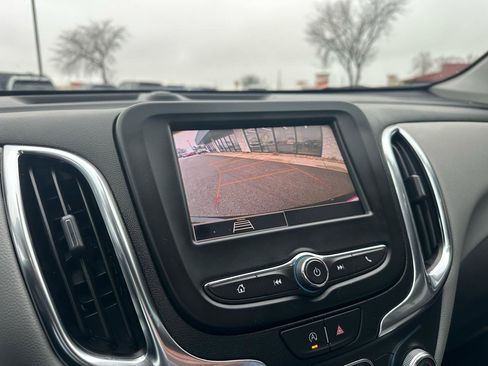 Used 2024 Chevrolet Equinox LS image 14