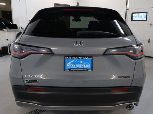 Used 2025 Honda HR-V Sport image 6