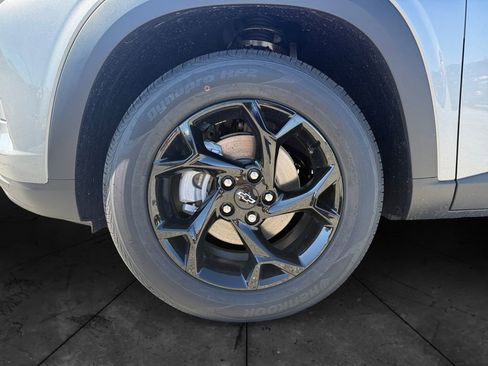 New 2026 Chevrolet Trax LT w/ Sunroof Package image 14