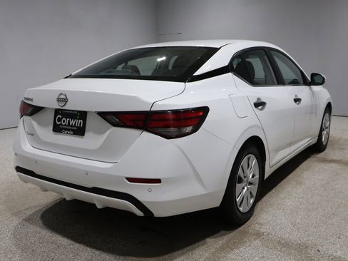 Used 2024 Nissan Sentra S image 2