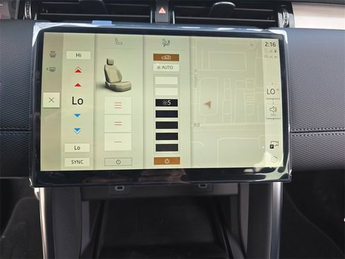 New 2026 Land Rover Discovery Sport Landmark image 24