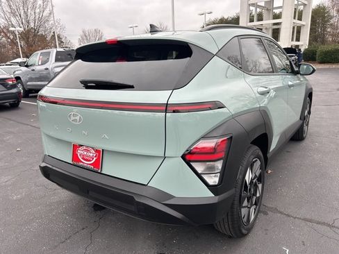 Used 2025 Hyundai Kona SEL image 5