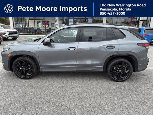 New 2026 Volkswagen Tiguan SE R-Line image 1