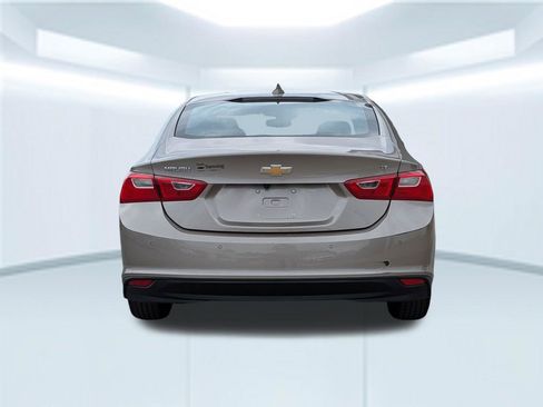 Used 2025 Chevrolet Malibu LT FWD image 5