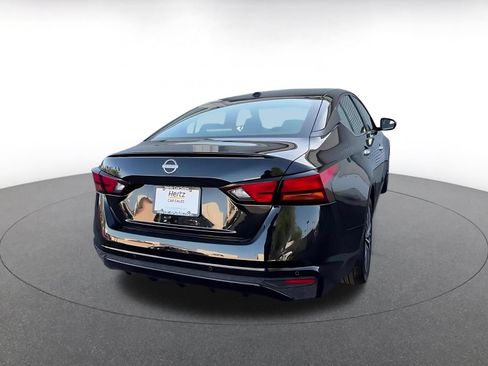 Used 2025 Nissan Altima 2.5 SV FWD image 15
