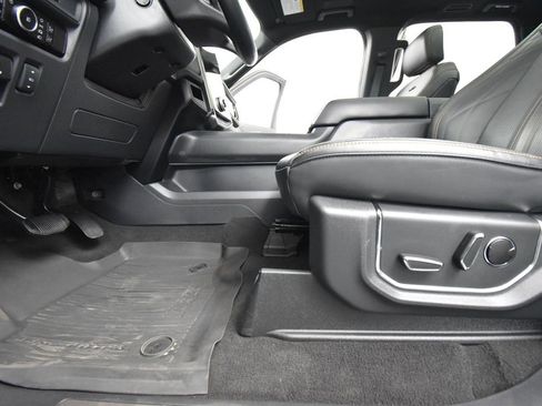 Used 2024 Ford Expedition Platinum AWD/4WD image 20