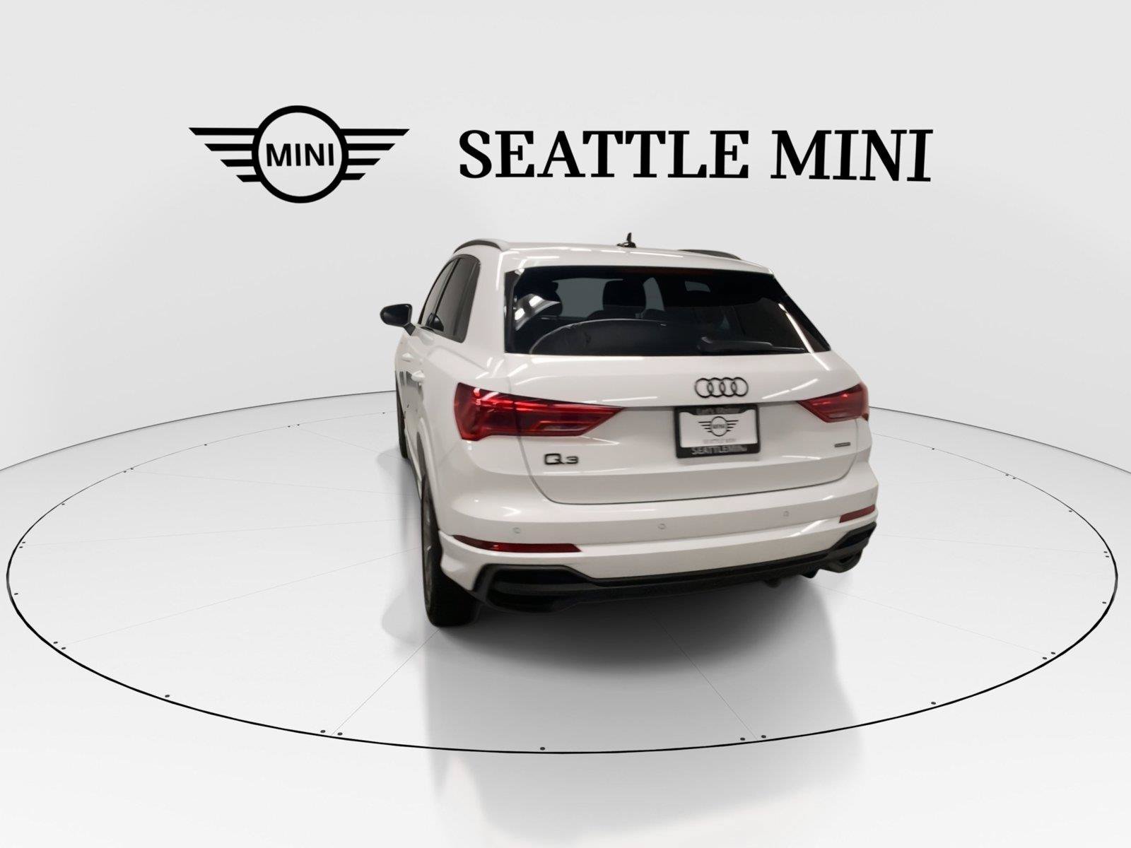 Used 2024 Audi Q3 2.0T Premium AWD/4WD image 9