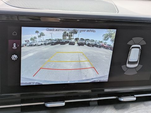 Certified 2023 Kia Carnival EX FWD image 26